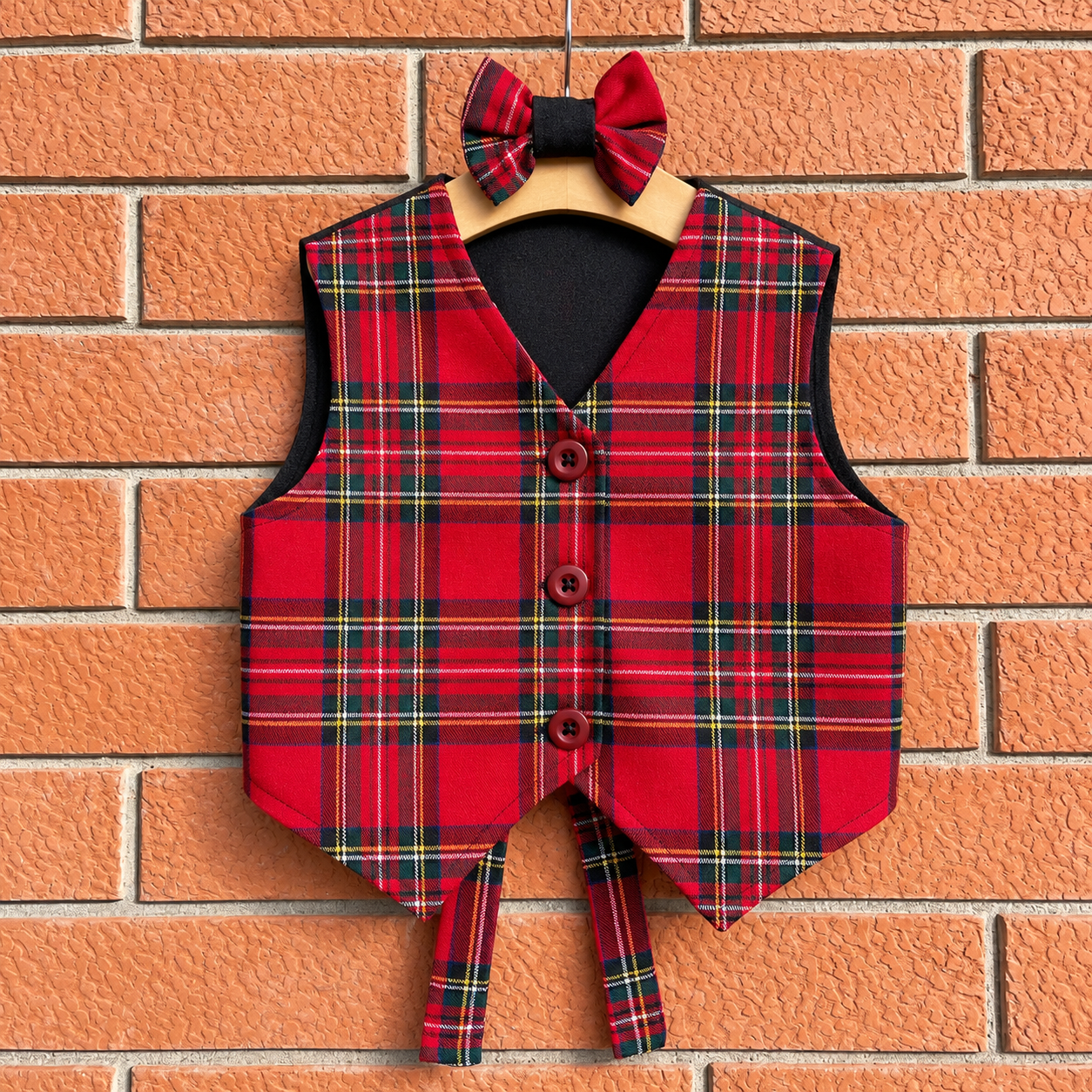 Classic Scottish tartan waistcoat with bow tie for kids